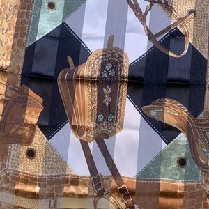 Equistrian Scarf‎ 40x40 Green & Brown Stripe Saddle Bridle